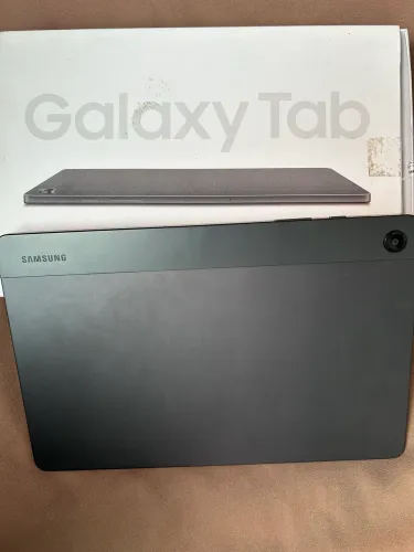 Samsung Galaxy Tab A9+ 64GB + Capa | Conservado