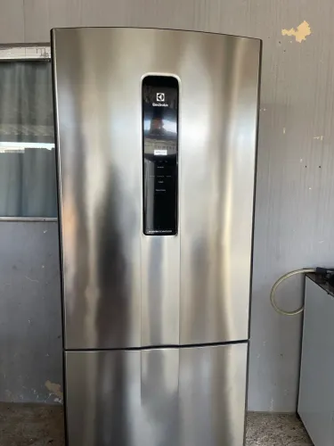 Geladeira Electrolux inverse 220v SISTEMA FROSTFREE