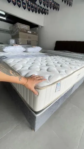 CAMA QUEEN SEALY LINHA PREMIUM