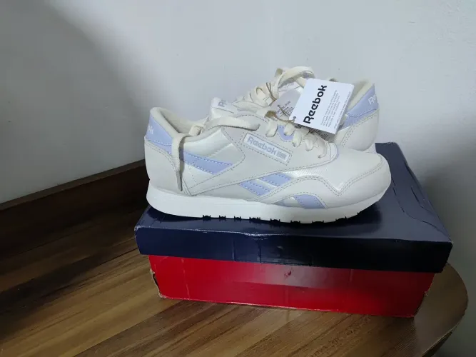 Tênis reebok classic nylon 35