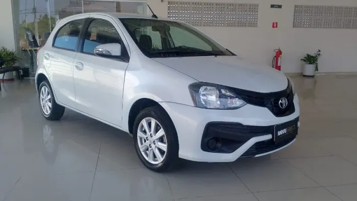 Toyota Etios X Plus 1.5 Flex 16V 5P Mec. 2021