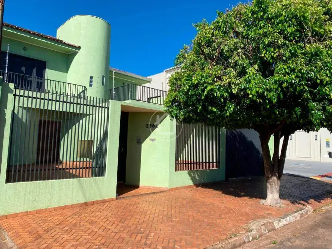 CASA/SOBRADO BEM LOCALIZADO NO BAIRRO SANTA FÉ