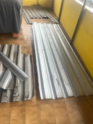 Vendo telhas usadas aceito proposta