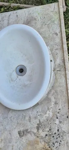 Bancada de granito + pias e cubas de inox