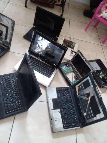 Sucatas de Notebook