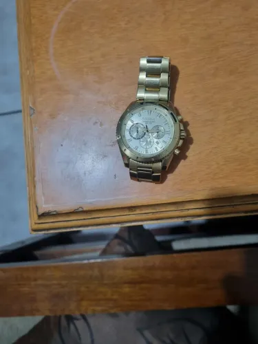 Relógio citizem dourado