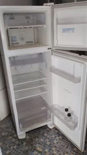 Geladeira Eletrolux