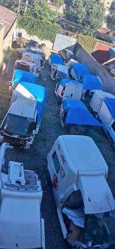 Bau fiorino sucata retirada de peças somente 