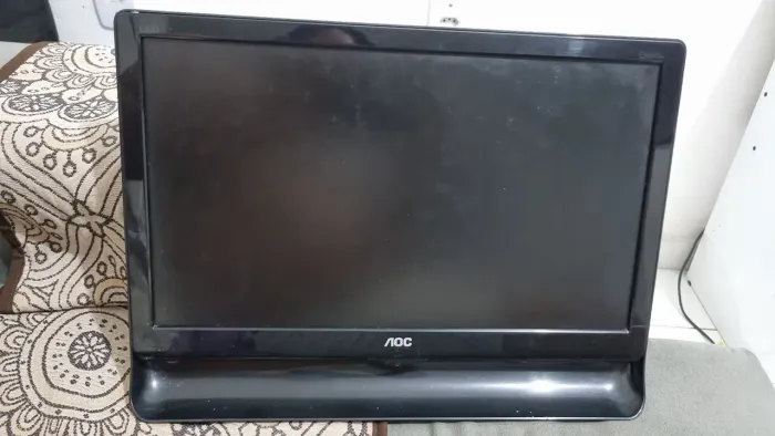 Monitor AOC 18,5" E966Sw leia a descrição