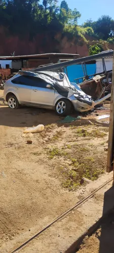 Ford Focus 2012 sucata 