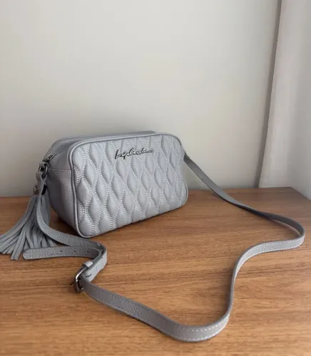 Bolsa Luiza Barcelos em perfeito estado