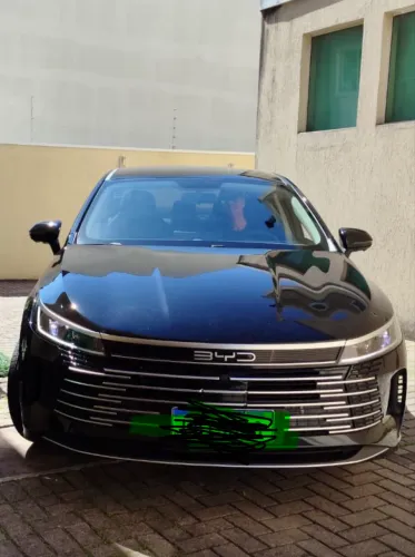 Carro de luxo para alugar para aplicativo