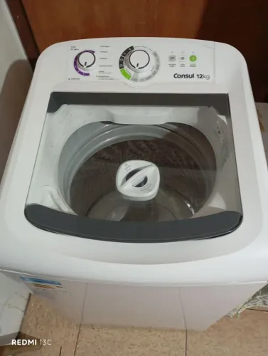 Vendo máquina de lavar roupa 12KG semi nova perfeita condições