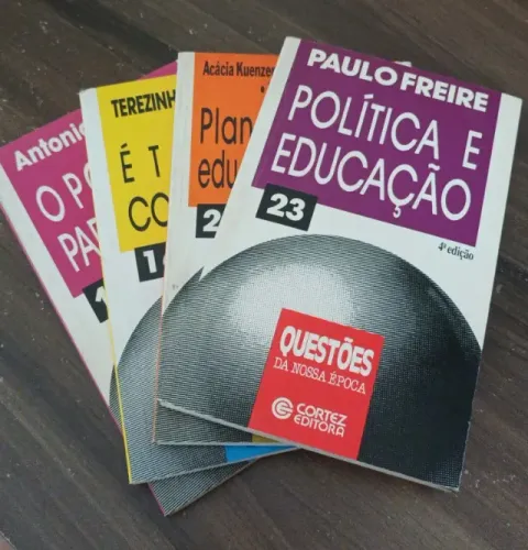 Livros (coleção questões da da nossa época) - editora cortez