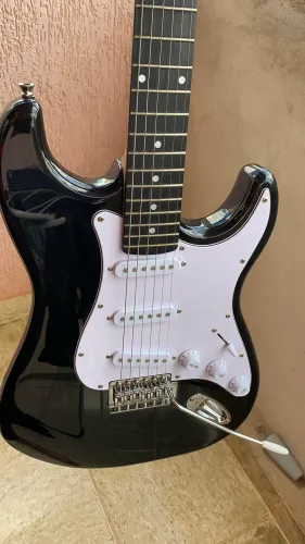 Guitarra Giannini G100 e amplificador