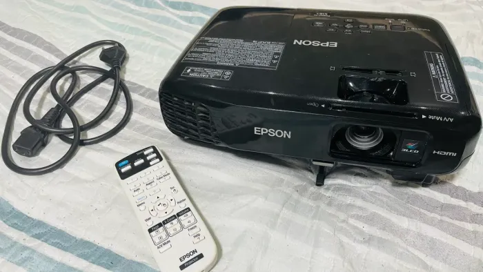 Projetor Data Show Epson S18+
