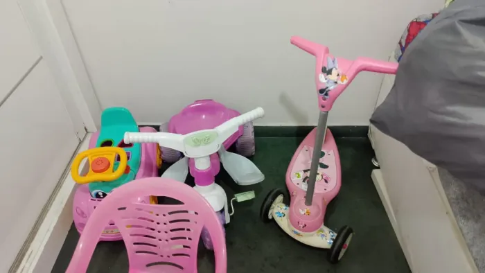 Totoquinha/ patinete/ motoquinha brinquedo de menina