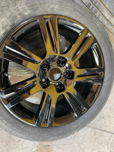 Vendo ou troco rodas do audi A3,pintadas a pouco tempo Aro 17 