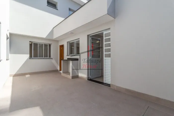Casa 2 quartos com quintal grande no tatuapé