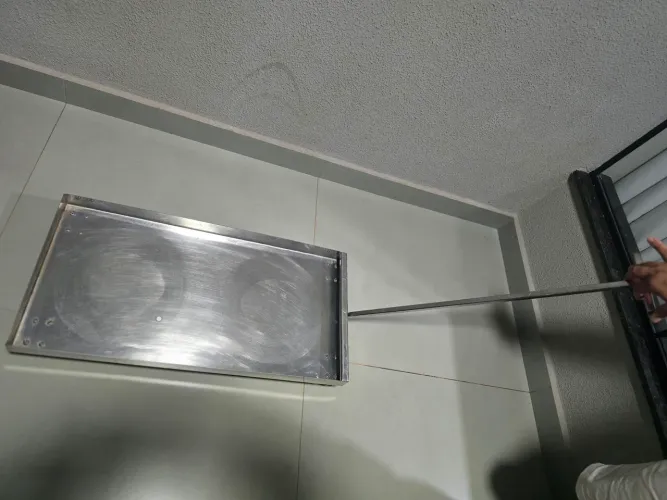 Carrinho de Inox Industrial com Rodas Reforçado 82x41 cm