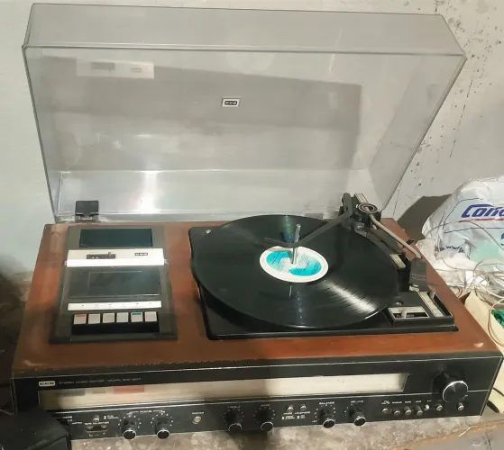 3 em 1 CCE Stereo Music Center Modelo SHC-3001