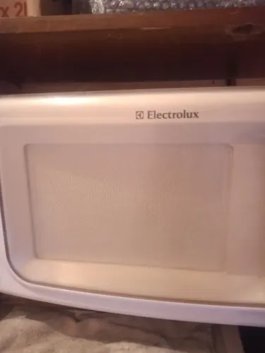 Microondas Electrolux MEF33 23 Litros