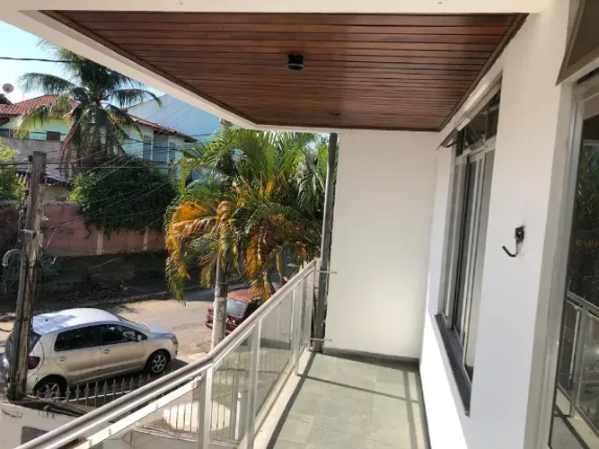 Sobrado na Cancela Preta com 3 quartos com suíte para Locação  .