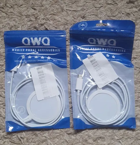 ? Fones de Ouvido EarPods com Conector Lightning - NOVO