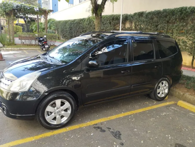 Nissan Grand Livina 1.8 S 16V 2011/2012 2012
