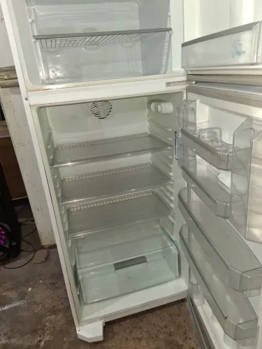 Geladeira 220v dúplex 