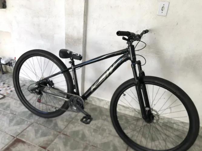 Vendo bike aro 29 interessados chama pv