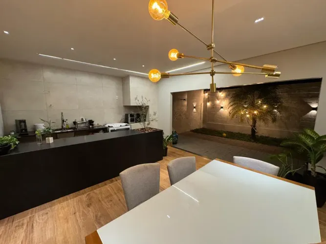 VENDE-SE LINDA CASA NO VIDA BELA 2 - Goiânia - GO