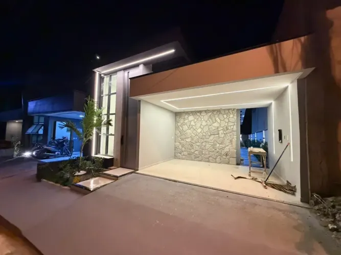 CASA NOVA COM AR CONDICIONADO, LUSTRES, FINANCIA NO PORTO MARINA ACABAMENTO SOFISTICADO VE