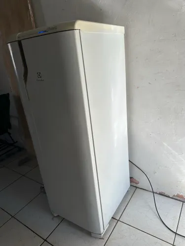 Geladeira Eletrolux