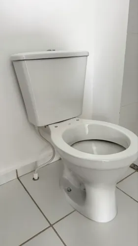 Vendo kit Louça 01 vaso/01 pia/01 tanque lavanderia
