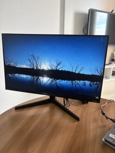 Monitor Samsung T350 27 polegadas 75Hz