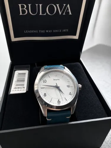 Bulova Social quartz