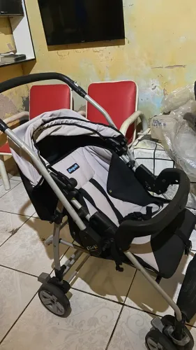 vende-se carrinho de bebê da marca burigotto, em perfeito estado!