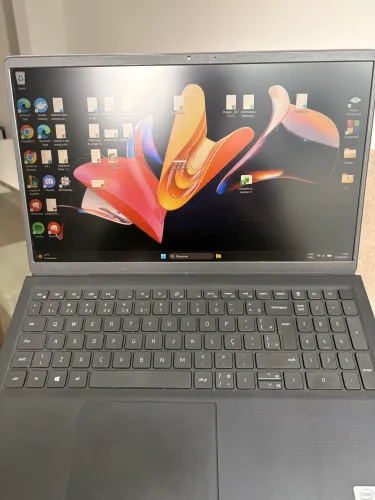 Notebook Dell Vostro 15 3510 | Processador i5 | 8Gb Ram | 256 SSD