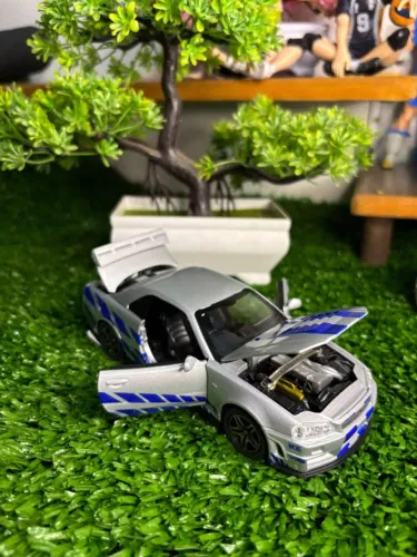 Nissan Skyline - Miniatura 1:32