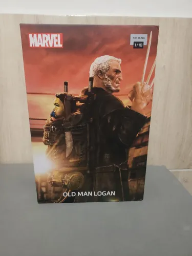 Old man Logan (Wolverine) - Iron studios