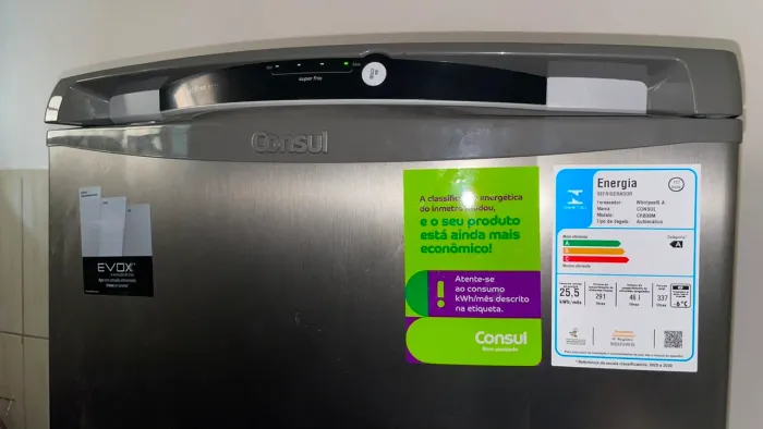 URGENTE - Geladeira Consul Frost Free 337L Inox - CRB39MK (110V) - Praticamente Nova