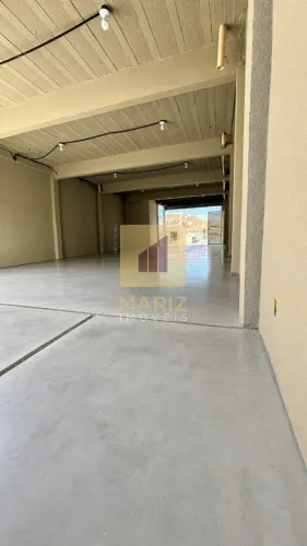 Aluguel de galpão comercial em Maceió-AL, bairro Jatiúca: 1 banheiro, 3 vagas, 160m² de ár