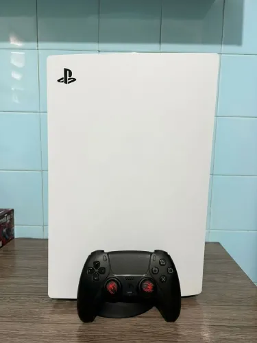 Playstation 5 c/leitor de 1 TB (IMPECÁVEL)