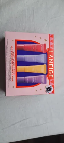 Kit Laneige Glowy Lip Minis com 4 unidades novo!