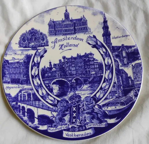 Prato decorativo de parede Delft Holandês Agro 996 -  branco e azul cobalto  impecável 
