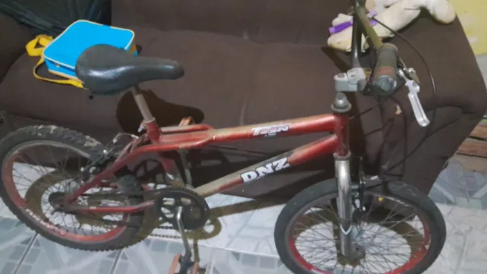 PARA VENDER LOGO Bicicleta Vermelha!