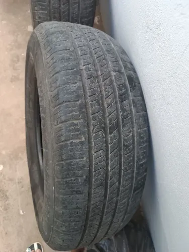 Vendo 4 pneu usado excelente estado aro 16