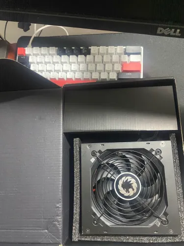 Fonte GameMax 600W - 80 PLUS