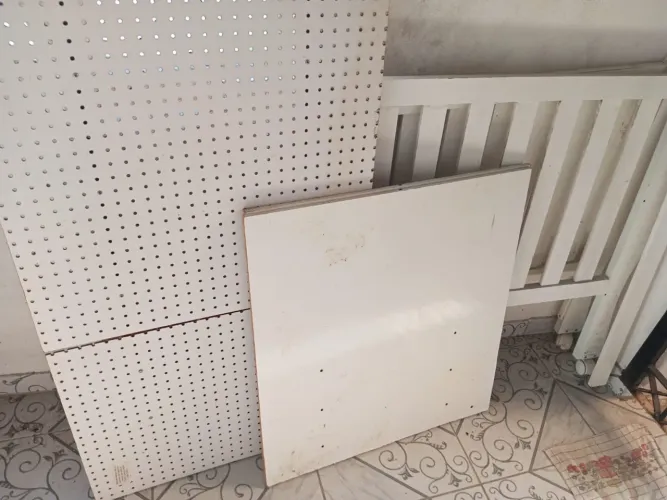 Berço vira cama não acompanha o colchão